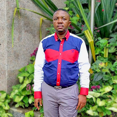 Moise Mwanyine, Directeur gérant
